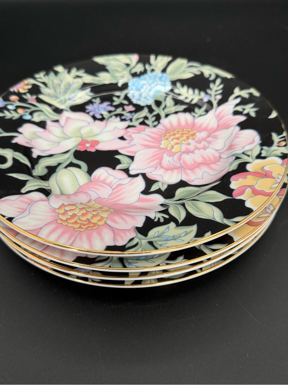 Bloomingdale’s Garden Pleasures Salad Plates 7.5” Floral Black Gold Set of 4